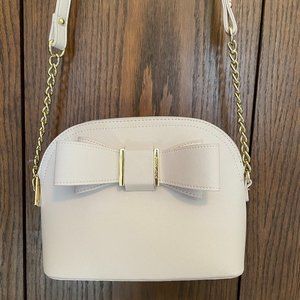 BETSEY JOHNSON Cream Shoulder | Crossbody Bag with Bow - NWOT